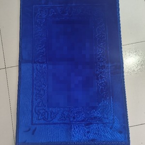 พรมปูพื้นทรงสี่เหลี่ยมผืนผ้า EIFFEL HOME สีพื้น ผลิตจากโพลีเอสเตอร์ แต่งพู่ห้อย ลายนูนสไตล์ชาติพันธุ์ ด้านหลังทำจากปอกระเจา เหมาะสำหรับห้องนั่งเล่น - Product Image 3