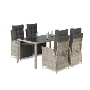 Set da Pranzo da Giardino in Rattan PE Grigio, Acciaio Verniciato a Polvere, Vetro Temperato, 4 Posti, Arredamento da Esterno Stile Contemporaneo - Product Image 1