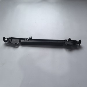 Déflecteur d'air supérieur Toyota NX200 16712-36030 Noir PP Protection contre les intempéries Pièce de fenêtre de voiture - Product Image 1