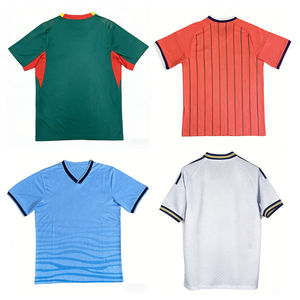 Uniformes de football de ligue en gros, maillots de football rétro à séchage rapide, sweat-shirts originaux, respirants, uniformes de football pour hommes - Product Image 1