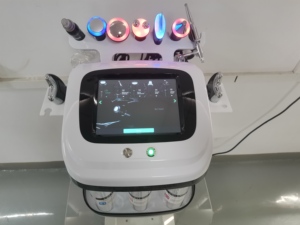 Appareil multifonctionnel d'élimination de l'acné, d'hydrothérapie faciale à l'eau et à l'oxygène, de peeling, de nettoyage en profondeur et de blanchiment - Product Image 3