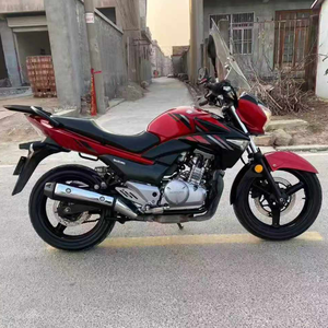 Suzuki GW250 <span class=keywords><strong>Inazuma</strong></span>. Motore bicilindrico da 250cc raffreddato ad acqua con iniezione elettronica (EFI), in condizioni originali, stabile e affidabile, dall'aspetto eccezionale - Product Image 4