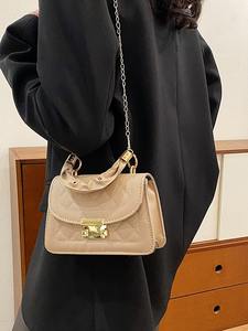 Sac bandoulière carré portable en PU imperméable pour femme, style coréen classique, avec chaîne et fermeture éclair – Cadeau populaire IStapromo - Product Image 5