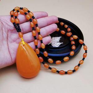 Collana di perle di legno antico collana di perle per gli uomini donne-vecchie gocce d'acqua di cera d'api ispirate all'abbigliamento d'atmosfera appeso alla moda - Product Image 3