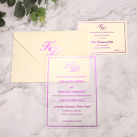 Carte d'invitation de mariage en acrylique transparent de forme personnalisée cartes d'anniversaire cartes de Menu avec estampage à chaud sur le bord de l'enveloppe