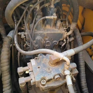Excavadora Hidráulica de Cadenas Hyundai 220LC-9S Usada de Alta Calidad, 22 Toneladas, con Motor, Caja de Cambios y PLC para Construcción - Product Image 5