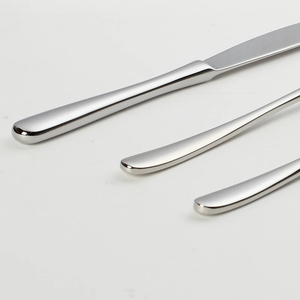 Venta al por mayor de lujo restaurante cubiertos espejo pulido tenedor y cuchara cuchillo de acero inoxidable plata juego de cubiertos para la boda - Product Image 3
