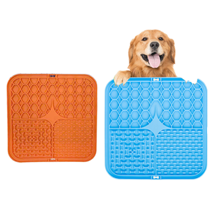 Moderna Alfombrilla Cuadrada de Silicona Ecológica para Lamer para Mascotas, Cuenco de Alimentación Lenta con Ventosa, Grado Alimenticio, Antideslizante - Product Image 1