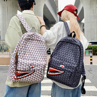 Sac à dos décontracté 20-35L pour homme en nylon, motif requin, style urbain, bretelles courbes, design respirant, sans fermeture, pour étudiants