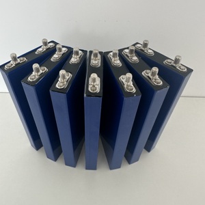 เซลล์ปริซึม 3.2V 10Ah ประสิทธิภาพสูง อายุการใช้งานยาวนาน ดีไซน์น้ำหนักเบา เหมาะสำหรับงานหุ่นยนต์ ชุดแบตเตอรี่ปรับแต่งได้ - Product Image 5