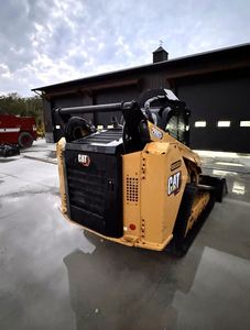 Vente Flash : Chargeuse sur chenilles compacte Caterpillar Cat 299D d'occasion en excellent état |   Faible nombre d'heures de fonctionnement, accessoires complets - Product Image 4