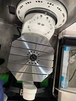 Centre d'usinage vertical CNC à 5 axes Fanuc, mono-broche BT40, cantilever, pour le métal - Jazz R