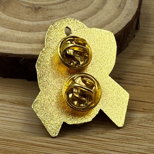 <span class=keywords><strong>Pin</strong></span> de solapa personalizado chapado en oro y plata con esmalte duro e impresión UV, con cinta rosa y cierre de mariposa - Product Image 2