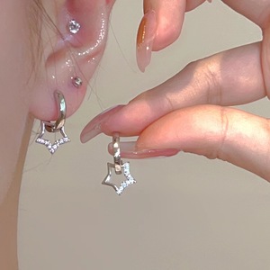 2025 di moda di stelle nuova tendenza in oro placcato squisito orecchio orecchini per le donne ispirate al Design a cinque stelle per l'anniversario - Product Image 6