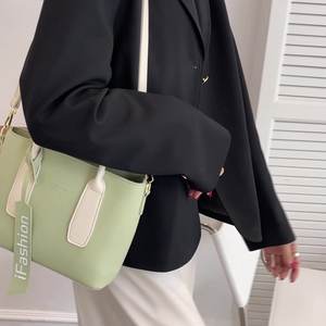 Borsa a forma di cuscino a tracolla di colore puro da donna di grande capacità con cerniera borsa in pelle portatile - Product Image 6