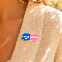 Promotion : Broches et épingles en émail sur le thème de la médecine, vente en gros, motifs pilules, badges santé, épingles de revers personnalisables avec LOGO et lettres, capsules positives