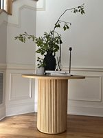 Ensemble table et chaises rondes en bois massif pour restaurant commercial, 4-8 places, style minimaliste italien, café, boutique