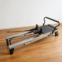 Lit de Pilates en aluminium robuste et durable pour la flexibilité, l'étirement, la récupération posturale, le remodelage corporel et l'entraînement du tronc, idéal pour la maison et le studio