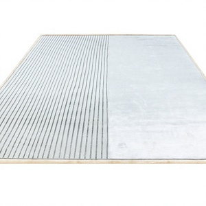 Tapis persan en laine et soie sur mesure, grand format, tufté à la main, design écologique pour la décoration de la maison, des hôtels et des bureaux - Product Image 1