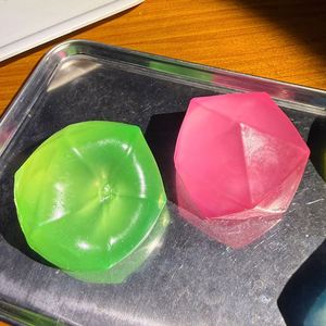 Jouet Squishy en Maltose Diamantée, Jouet Anti-Stress Souple et Extensible à Presser - Product Image 5