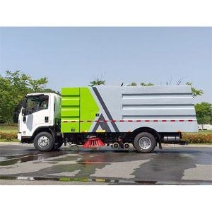 Camión de Limpieza de Carreteras de Alta Presión Isuzu, Pequeña Barredora de Carreteras en Venta - Product Image 4