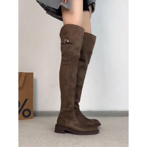 Version en cuir de vachette~Bottes Chelsea rétro en daim pour femme, montantes au-dessus du genou, polyvalentes, avec fermeture éclair latérale, semelle extérieure en caoutchouc, talon épais, coupe ajustée - Product Image 3