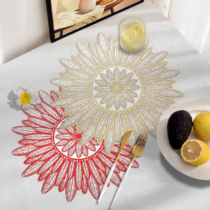 MOYAN Napperon <span class=keywords><strong>de</strong></span> vase bronzant en PVC imperméable à l'huile avec plumes, tapis lavable <span class=keywords><strong>de</strong></span> luxe avec sens avancé, vente à chaud transfrontalière - Product Image 4