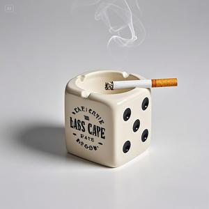 <span class=keywords><strong>Casino</strong></span> Royale Asbak-Op Maat Gemaakte Hars Met Vegas-Thema Met Dobbelstenen En Kaartmotieven - Product Image 1