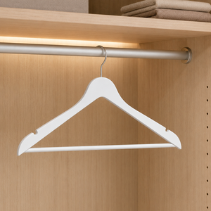 Cintres en bois massif blancs durables du fabricant avec barre ronde pour pantalons, en gros - Product Image 1