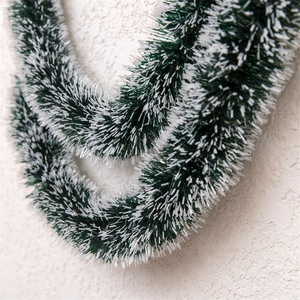 Guirnalda <span class=keywords><strong>de</strong></span> Plástico Verde Oscuro Clásica al por Mayor <span class=keywords><strong>de</strong></span> Fábrica, Adornos Navideños Duraderos <span class=keywords><strong>de</strong></span> 2m para Árbol <span class=keywords><strong>de</strong></span> Navidad - Product Image 5