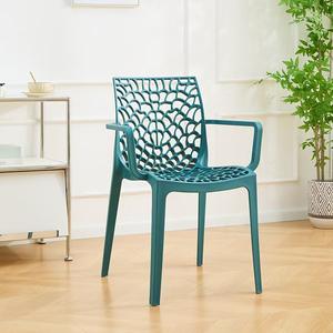 كرسي شاطئ بلاستيكي قابل للتكديس للاستخدام الداخلي والخارجي مصنوع من البولي بروبيلين - Product Image 3