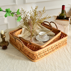 Plateau de rangement en rotin tressé et bambou pour assiettes de dîner et vaisselle de fête, style ferme, pour cuisine et maison - Product Image 1