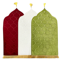Tapis de prière musulman moderne très doux, coloré, fabriqué à la machine, antidérapant, adapté aux animaux domestiques, lavable, pour mosquée, meilleur prix