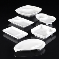 Assiettes en mélamine divisées à 2 compartiments assorties de logo personnalisé avec sauce Assiettes en mélamine incassables blanches pour restaurant