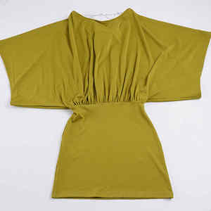 Vestido Corto Plisado Ajustado Verde Oliva para Mujer, con Cuello Redondo, Espalda Descubierta y Detalle de Cadena, Elegante y Sexy para Uso Diario - Product Image 6