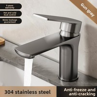 Robinet moderne minimaliste en acier inoxydable brossé à trou unique, avec valve en céramique, eau chaude/froide pour lavabo, salles de bain et meubles-lavabos.