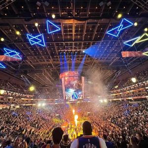 Led Pixel Strip Kinetic Triangle Pixel Tube 3D Tube Lighting Led Dj Stage Music Lights - Product Image 1