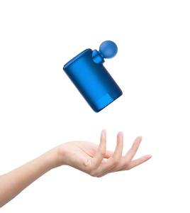 Mini pistolet de massage en métal l'outil de récupération ultime avec des embouts de têtes de massage en métal - Product Image 1
