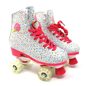 Yijiu 롤러 스케이트 2022 새로운 프로 쿼드 롤러 스케이트 어린이 Pinky 스케이트 신발 깜박이 PP PVC 휠