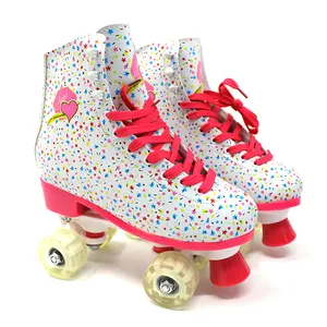 Pattini a rotelle Yijiu 2022 nuovi pattini a rotelle Quad Pro per scarpe da Skate Pinky bambino con ruota in PVC PP lampeggiante