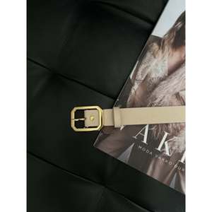 Cinturón de Mujer con Hebilla Cuadrada de Aleación Metálica, Estilo Casual, Talla Estándar - Product Image 1