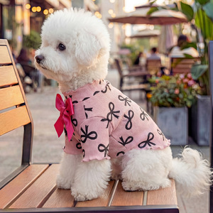 Ropa para mascotas: Camiseta base rosa con estampado de lazo y volantes, estilo dulce y lindo, para perros pequeños y gatos - Product Image 2