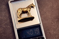 1 pièce Figurine de cheval en laiton et cuivre, ornement décoratif pour la maison, le bureau, ou comme figurine de théière
