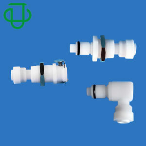 Conector Rápido en Codo de Plástico POM de la Colección JU, 6-8mm, para Tuberías de Fluidos Médicos, Alimentarios e Industriales - Product Image 1