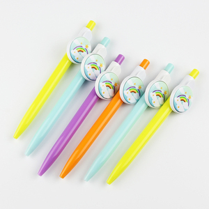 ปากกาลูกลื่นพลาสติกแบบกด รุ่นใหม่ ปี 2020 สำหรับเครื่องทำป้ายกลมขนาด 25 มม. - Product Image 1