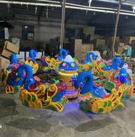 Manège Cygne Rotatif pour Enfants, Équipement de Manège Cygne Rotatif pour Parc d'Attractions avec Lumières Colorées, Certifié CE