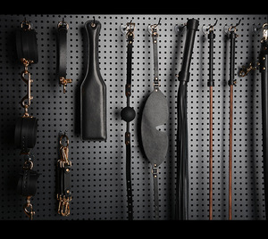 Kit de Bondage de piel de vaca de primera capa de alto grado 16 piezas SM Restricción Esclavo Entrenamiento Juguetes sexuales con caja de regalo - Product Image 2