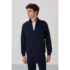 Ensemble de survêtement pour homme Air Jones Anton Indigo - Vêtements de sport confortables en mélange de coton pour un usage décontracté et actif - Product Image 2
