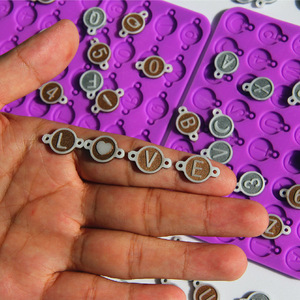 Molde <span class=keywords><strong>de</strong></span> Silicona con Letras para Llaveros <span class=keywords><strong>y</strong></span> Colgantes, Molde <span class=keywords><strong>de</strong></span> Resina Epoxi para Hacer Joyas, Artesanías, Regalo, Nuevo Diseño - Product Image 1