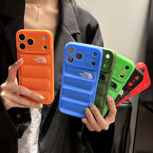 เคสโทรศัพท์มือถือระดับพรีเมี่ยมกันกระแทก TPU ดีไซน์การ์ตูนสีพื้นสำหรับ15 PRO MAX ฤดูหนาว - Product Image 5